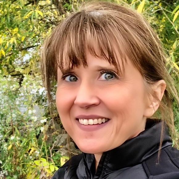 Meet your Posher, Tina - Picture 1 of 1